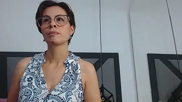 amanda ramirez online show from July 2026 10:30:02 PM