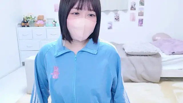 Snapshot of _suika_ chatting on March 2026 11:05:01 AM suika online show from March 2026 11:05:01 AM