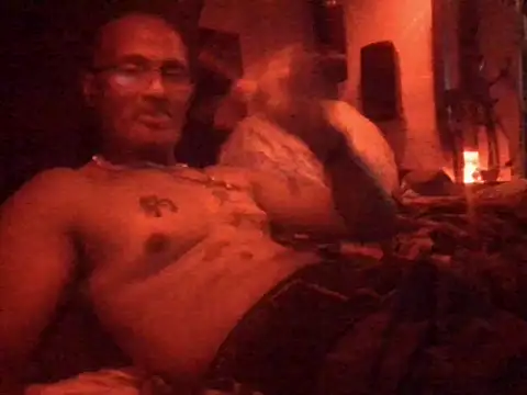 Snapshot of badboy2u2025 chatting on April 2026 06:08:01 AM badboy2u2025 online show from April 2026 06:08:01 AM