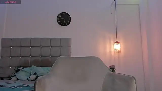 Santy Stump online show from November 2025 08:40:01 PM