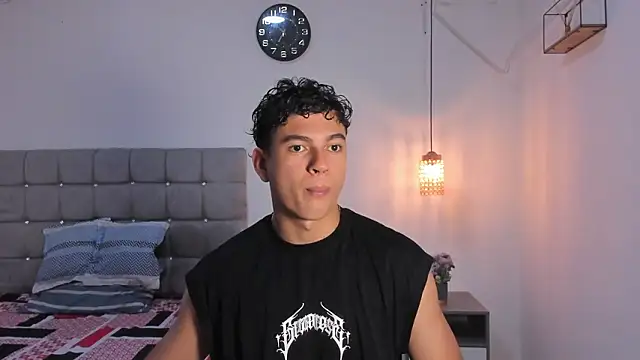 Snapshot of Santy_Stump chatting on February 2026 11:54:01 PM Santy Stump online show from February 2026 11:54:01 PM