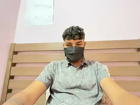 midnight 24 online show from October 2025 04:24:01 AM