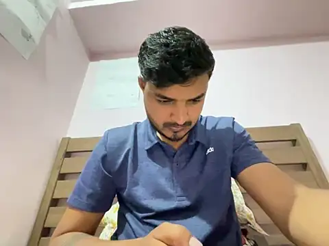 midnight 24 online show from December 2025 04:38:01 PM