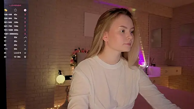 FlowersLover online show from October 2025 10:57:02 AM