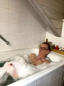 LucyLingerie78 online show from November 2025 07:46:02 PM