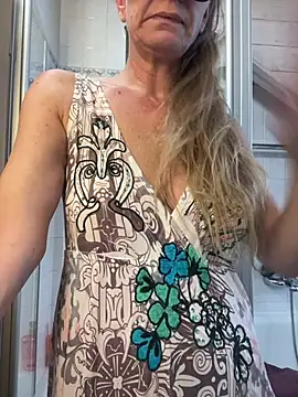 Snapshot of LucyLingerie78 chatting on July 2026 11:27:01 AM LucyLingerie78 online show from July 2026 11:27:01 AM