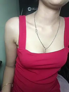 Isha Sax online show from November 2025 07:40:01 AM