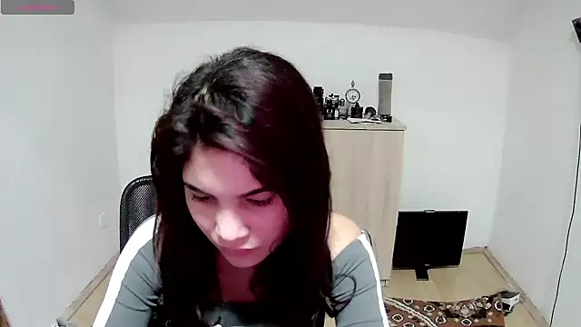 Snapshot of MalloryMyers chatting on December 2025 08:39:01 PM MalloryMyers online show from December 2025 08:39:01 PM