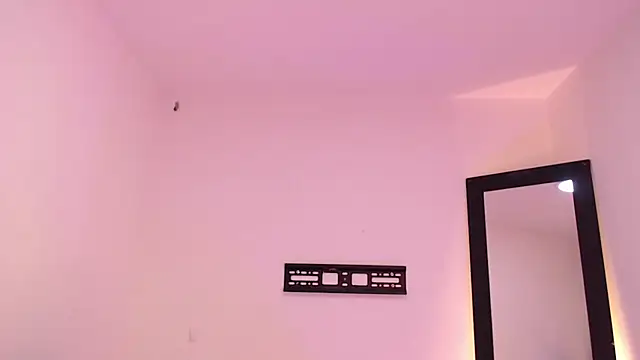 renataj online show from December 2025 11:18:01 AM