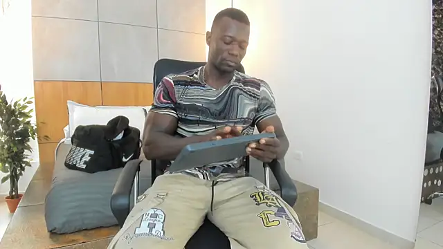 MarcusBlack  online show from September 2025 11:43:01 AM