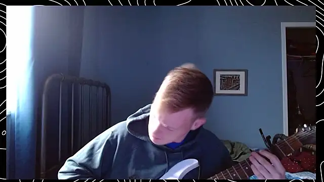 Snapshot of lustylyndon chatting on December 2025 04:26:01 PM lustylyndon online show from December 2025 04:26:01 PM