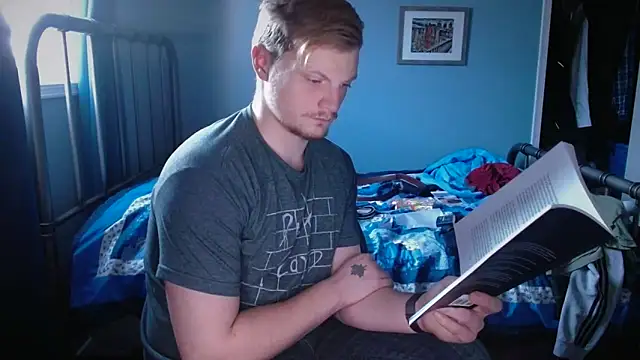 Snapshot of lustylyndon chatting on February 2026 04:17:01 PM lustylyndon online show from February 2026 04:17:01 PM