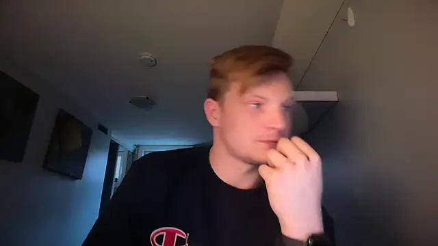 Snapshot of lustylyndon chatting on March 2026 03:39:02 PM lustylyndon online show from March 2026 03:39:02 PM