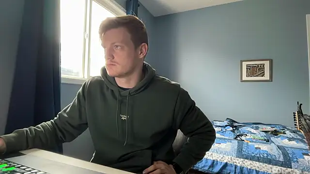 Snapshot of lustylyndon chatting on April 2026 04:04:01 PM lustylyndon online show from April 2026 04:04:01 PM