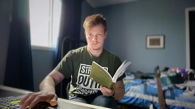 Snapshot of lustylyndon chatting on April 2026 03:23:01 PM lustylyndon online show from April 2026 03:23:01 PM