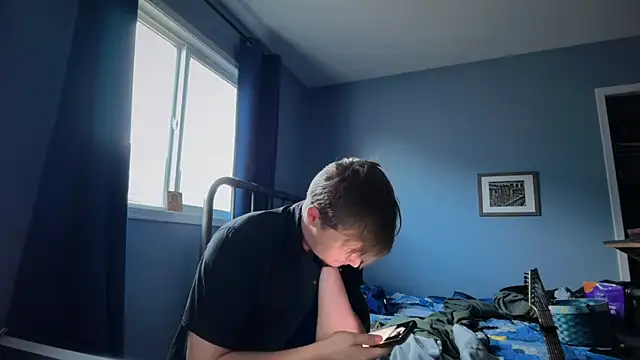 Snapshot of lustylyndon chatting on April 2026 02:33:01 PM lustylyndon online show from April 2026 02:33:01 PM