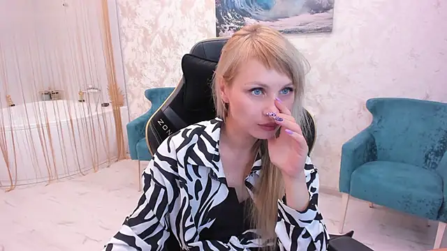 Snapshot of LindaSandy_1 chatting on September 2025 07:52:02 AM LindaSandy 1 online show from September 2025 07:52:02 AM