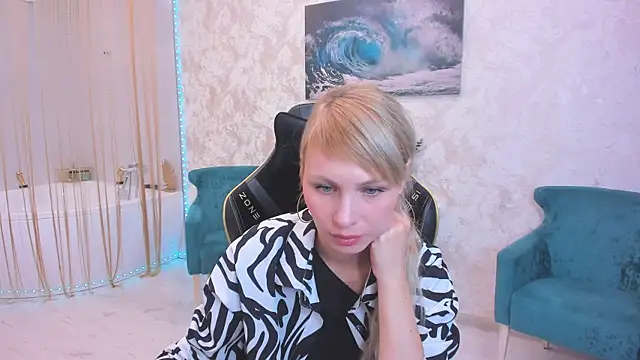 Snapshot of LindaSandy_1 chatting on September 2025 06:04:02 AM LindaSandy 1 online show from September 2025 06:04:02 AM