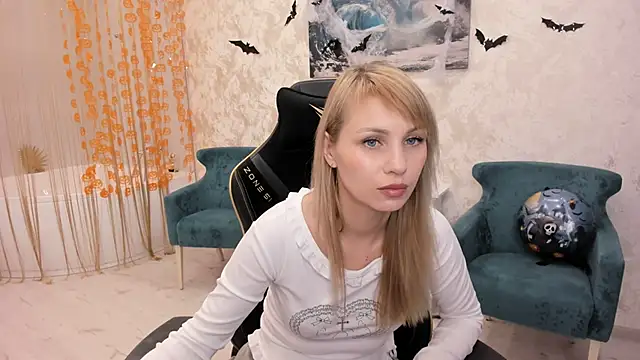 Snapshot of LindaSandy_1 chatting on October 2025 09:06:02 AM LindaSandy 1 online show from October 2025 09:06:02 AM