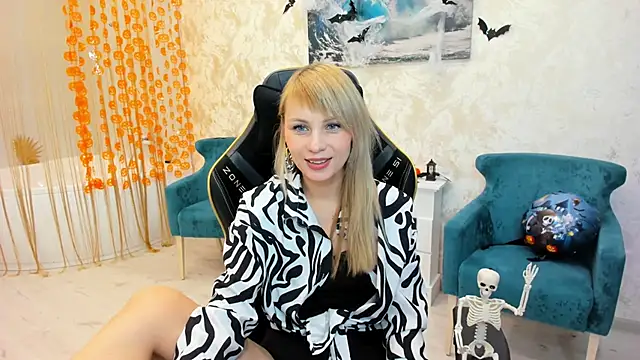 Snapshot of LindaSandy_1 chatting on October 2025 09:15:01 AM LindaSandy 1 online show from October 2025 09:15:01 AM