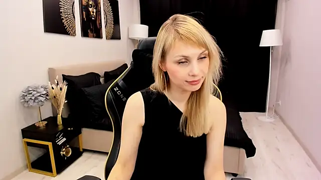 Snapshot of LindaSandy_1 chatting on November 2025 10:48:02 AM LindaSandy 1 online show from November 2025 10:48:02 AM