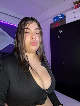 jazminslut online show from July 2026 12:14:02 AM