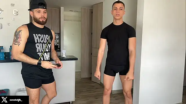 Snapshot of zoneboys chatting on September 2025 07:59:02 PM zoneboys online show from September 2025 07:59:02 PM