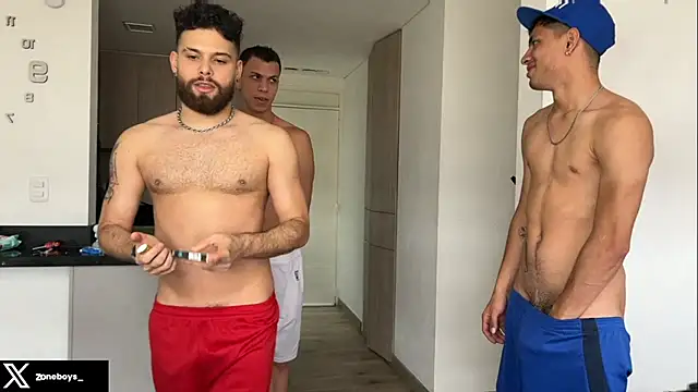 Snapshot of zoneboys chatting on November 2025 08:11:01 PM zoneboys online show from November 2025 08:11:01 PM