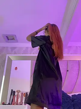 Snapshot of AnnahiBaker chatting on November 2025 04:42:01 PM AnnahiBaker online show from November 2025 04:42:01 PM