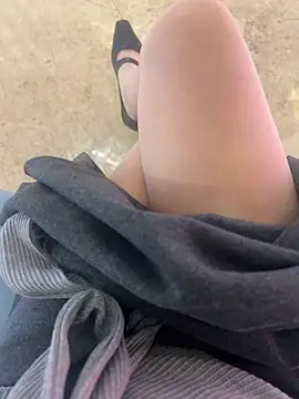 Snapshot of xiaoyuan01 chatting on October 2025 01:57:01 AM xiaoyuan01 online show from October 2025 01:57:01 AM