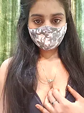 Snapshot of Aanya_hotty chatting on December 2025 07:00:01 PM Aanya hotty online show from December 2025 07:00:01 PM