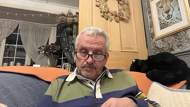 Snapshot of poggles chatting on March 2026 10:26:01 PM poggles online show from March 2026 10:26:01 PM