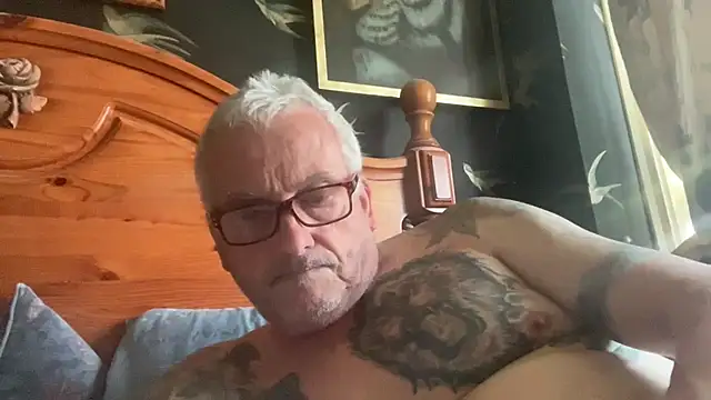 Snapshot of poggles chatting on July 2026 10:17:02 AM poggles online show from July 2026 10:17:02 AM