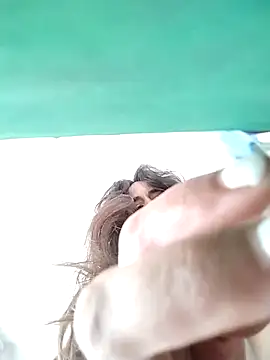 Snapshot of agustinalatina chatting on April 2026 09:04:01 AM agustinalatina online show from April 2026 09:04:01 AM