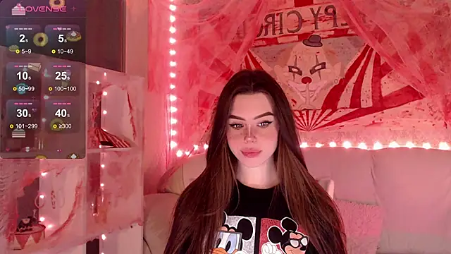 HolyMiax online show from October 2025 03:43:01 AM