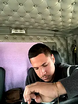 Snapshot of pollo_98 chatting on October 2025 01:40:02 PM pollo 98 online show from October 2025 01:40:02 PM