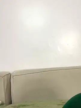 Snapshot of Lil-shawrie chatting on September 2025 07:47:02 PM Lil-shawrie online show from September 2025 07:47:02 PM