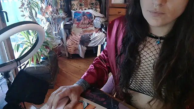 Maite4ever online show from November 2025 03:30:02 PM