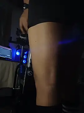 Mistress Nara online show from November 2025 08:30:01 PM