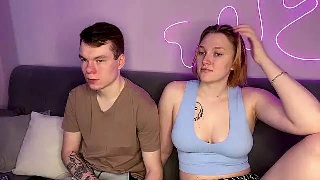 julielourens online show from December 2025 07:49:01 AM