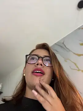 sara calderon online show from November 2025 01:32:02 PM