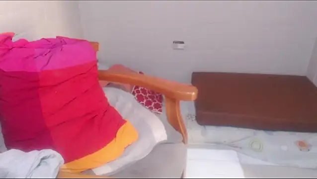 Snapshot of rose-crystal chatting on March 2026 10:05:02 PM rose-crystal online show from March 2026 10:05:02 PM