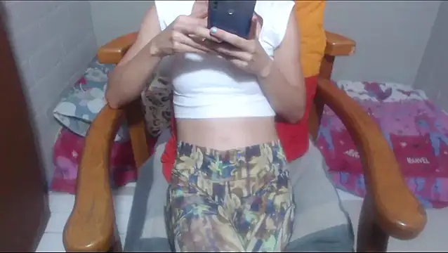 Snapshot of rose-crystal chatting on March 2026 12:43:01 AM rose-crystal online show from March 2026 12:43:01 AM