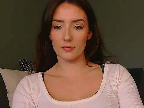 ivy-anne online show from October 2025 09:21:01 AM