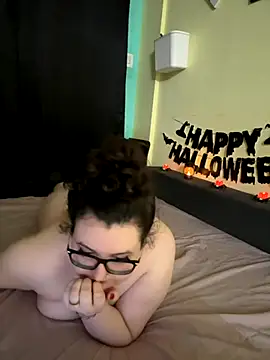 HaleyAyush online show from October 2025 05:19:01 PM