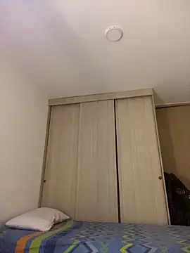 Snapshot of Alexia_24 chatting on April 2026 01:47:01 AM Alexia 24 online show from April 2026 01:47:01 AM