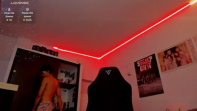 Snapshot of velvet_skyn chatting on April 2026 10:26:01 PM velvet skyn online show from April 2026 10:26:01 PM