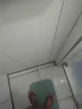 Snapshot of GuilhermeYuree chatting on January 2026 06:50:01 AM GuilhermeYuree online show from January 2026 06:50:01 AM