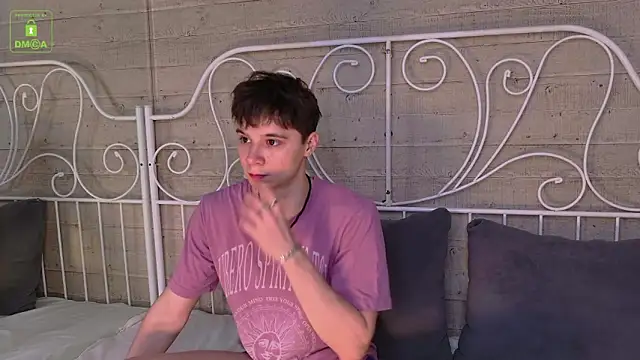 AnthonyHall online show from December 2025 04:29:02 AM