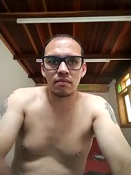 DOBLEWYOSK69G online show from March 2026 12:56:01 PM